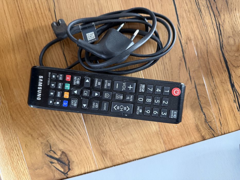 Televizor Samsung 4K curbat 126 cm