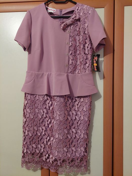 Дамски официални рокли