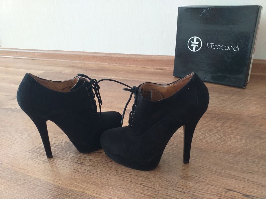 Ботильоны на шнуровке