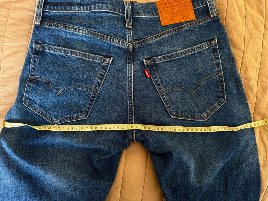 Джинсы Levis синие. Новые.