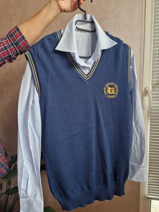 Униформа за ЕГ Иван Вазов Пловдив