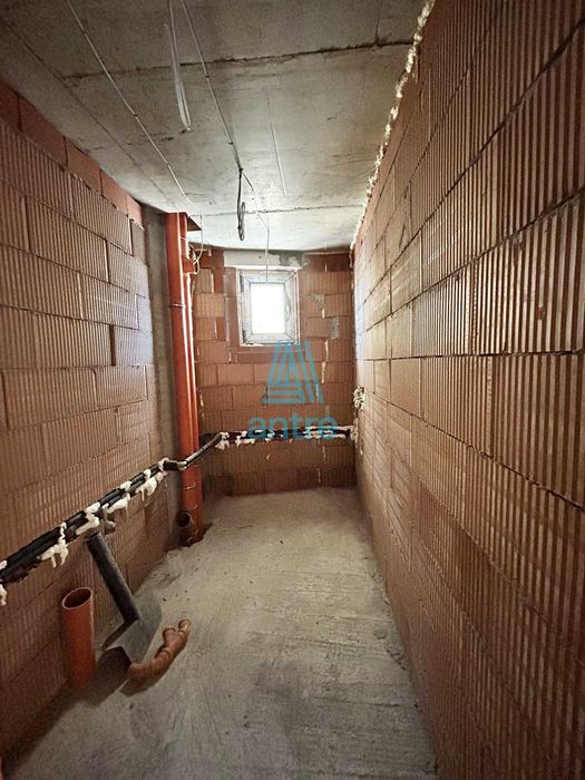 Продава се Тристаен апартамент в София, Бъкстон - 125 кв.м за 1920 €/кв.м - Снимка #1