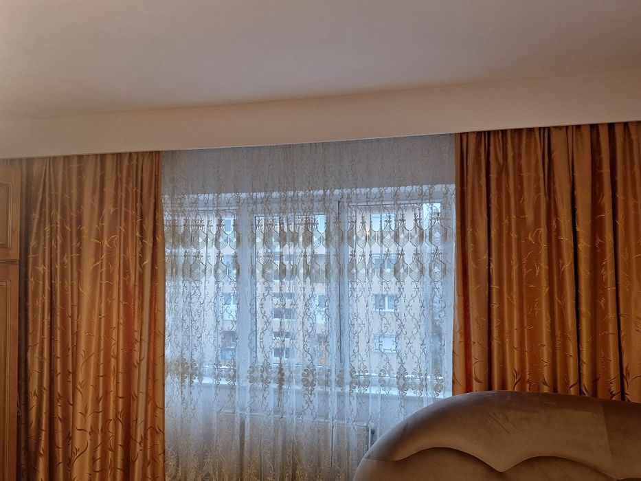 Perdea eleganta 8m alb cu auriu