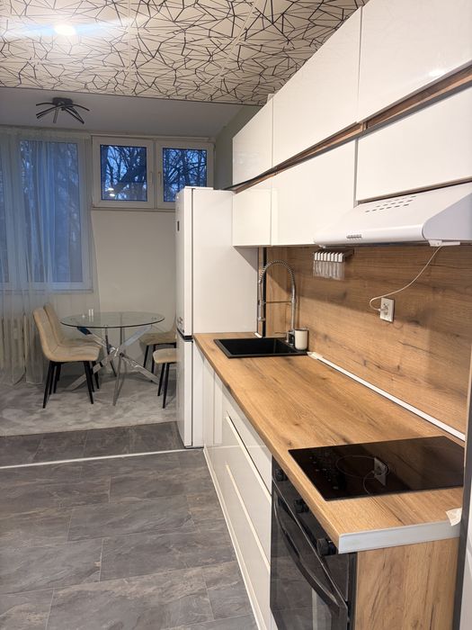 Дава се под наем Тристаен апартамент в София, Лозенец - 52 кв.м за 797.64 € - Снимка #1