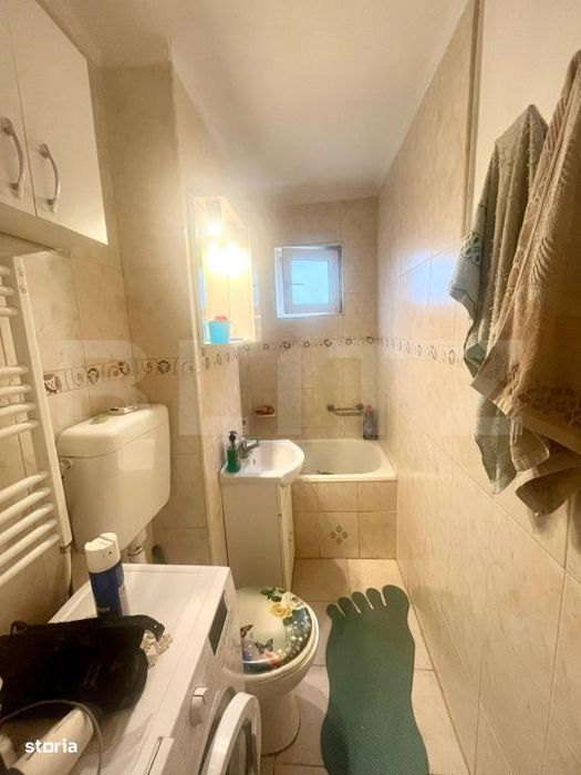Apartament de vanzare, etaj 1, 35 mp, zona Nufarul
