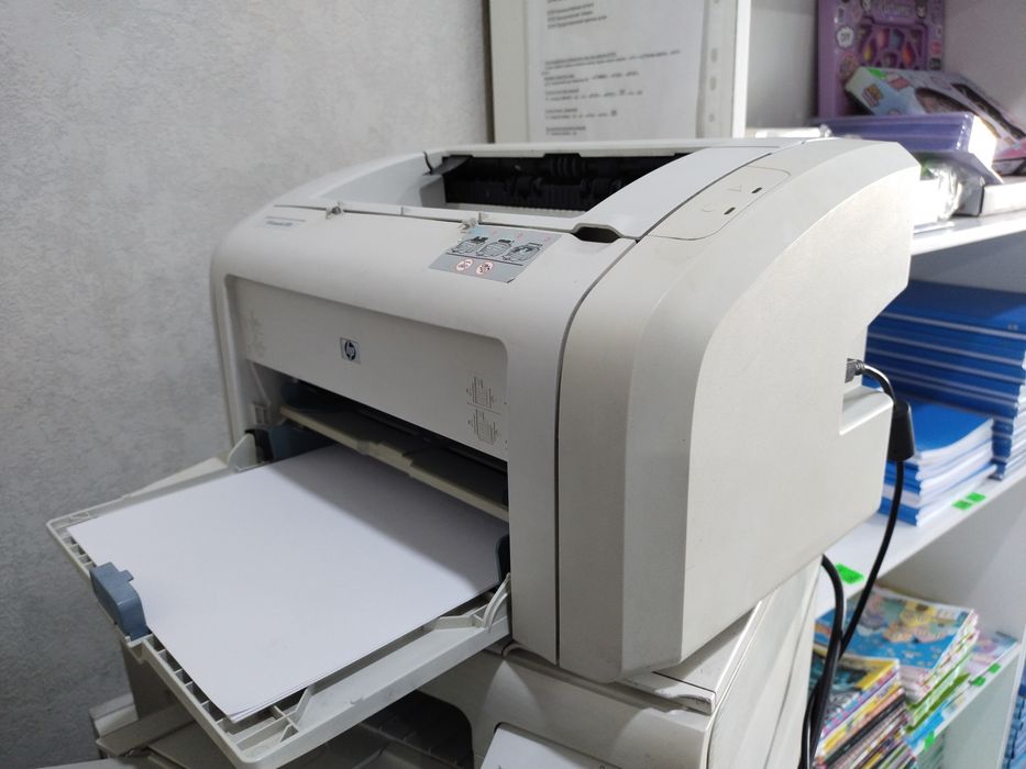 Принтер  hp 1018