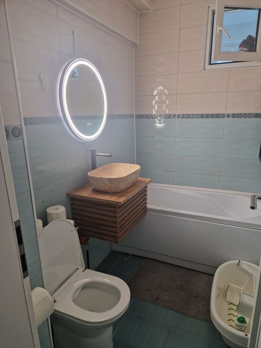 Închiriez apartament 3 camere Titan metrou