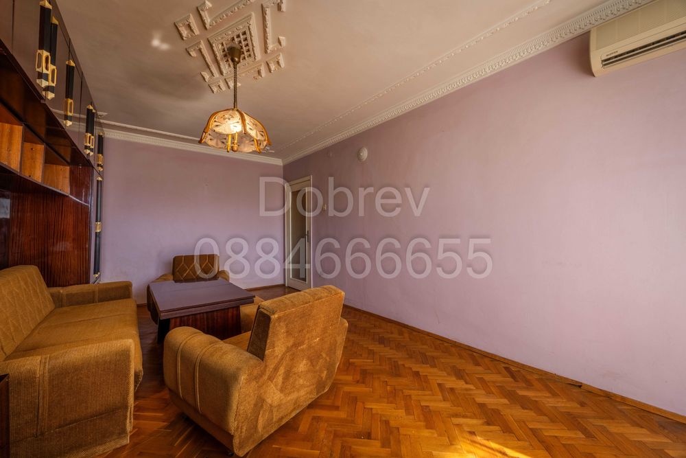Продава се Многостаен апартамент в Варна, Левски - 140 кв.м за 1020 €/кв.м - Снимка #2