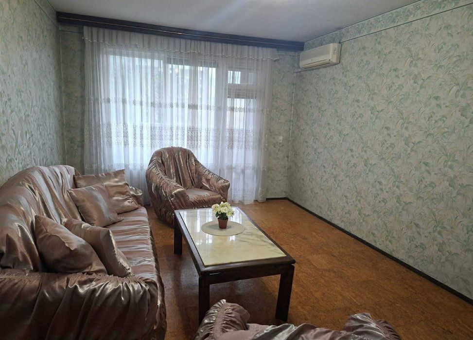 Просторен многостаен апартамент в кв. Бадема,гр. Хасково