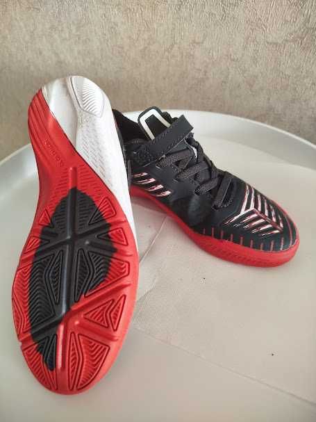 ДЕТСКИ  футболни обувки за зала