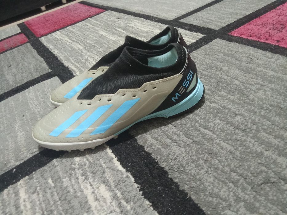 Vând ghete Adidas crazyfast Messi mărime 36