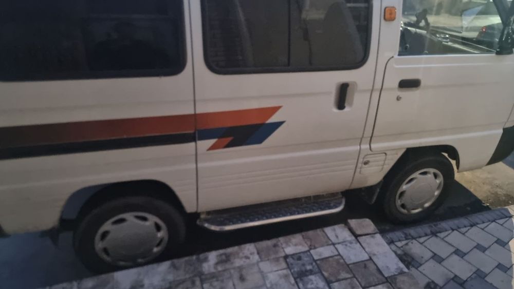Сотилади. Дамас,