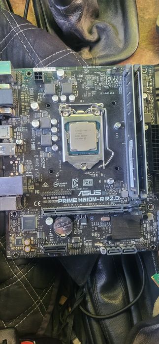 Продам комплект I3 9100f, 16g