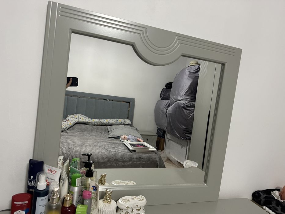 Продам туалетный столик