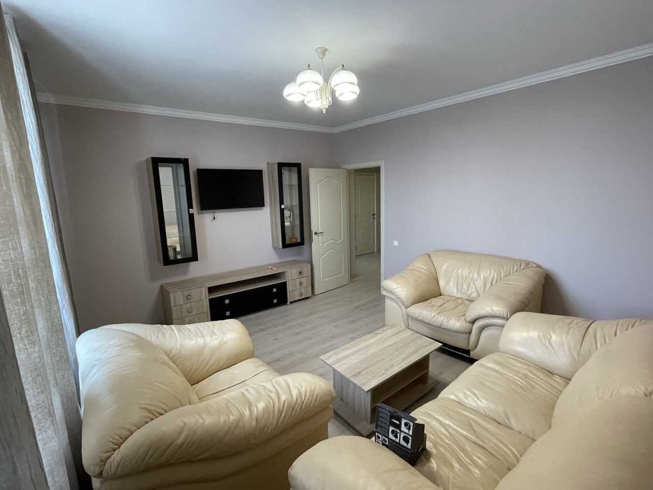 Дава се под наем Двустаен апартамент в София, Дианабад - 65 кв.м за 450 € - Снимка #1