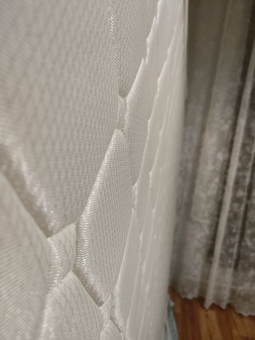 Матрас в отличном состоянии 200×220