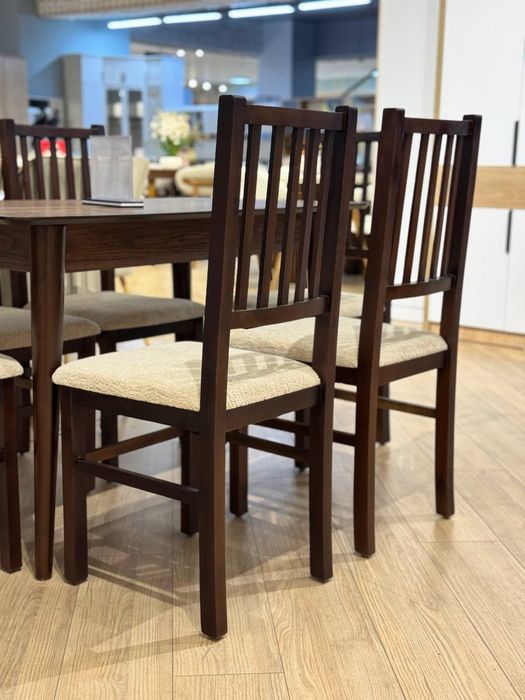 Обеденный стол и стулья