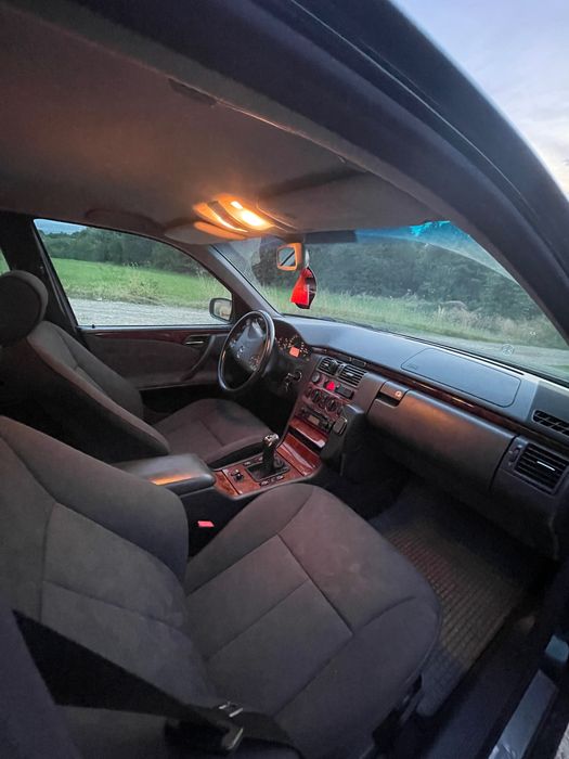 Mercedes e class