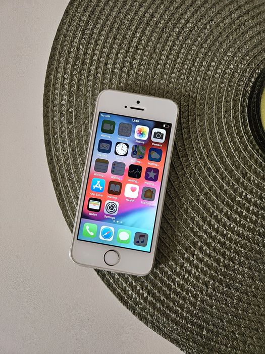 Продавам Iphone 5s