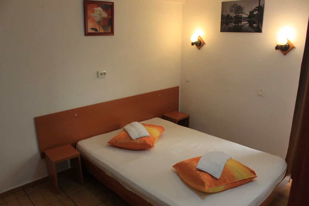 Regim Hotelier NON STOP 105 ron/3h