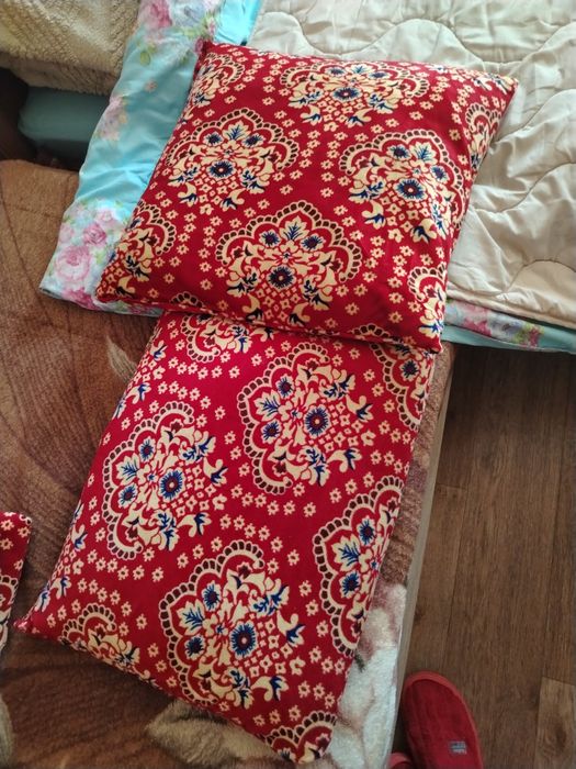 Продаю одеяло и подушки