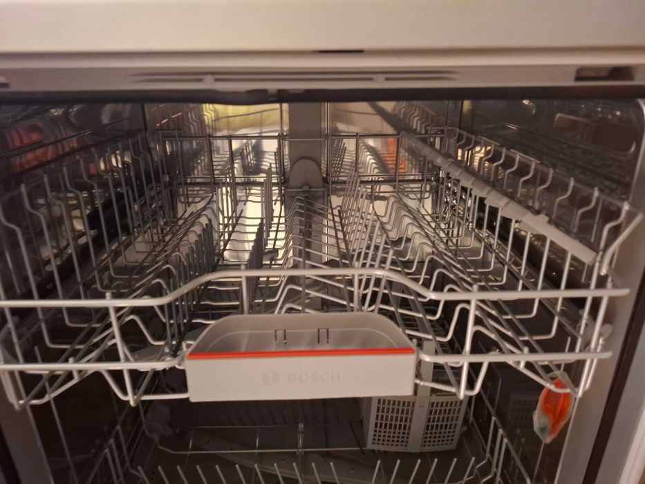 Съдомиялна BOSCH Домакински и уред.