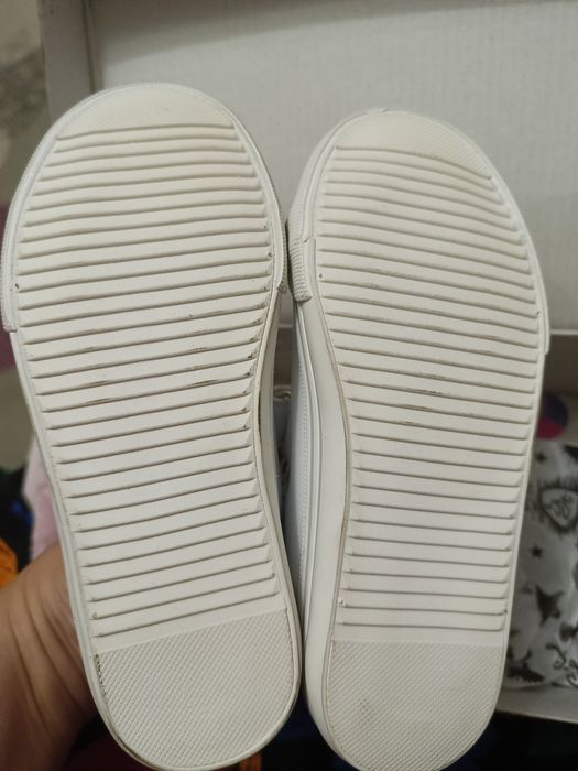 Новые кеды 27 размер, брали в Кари