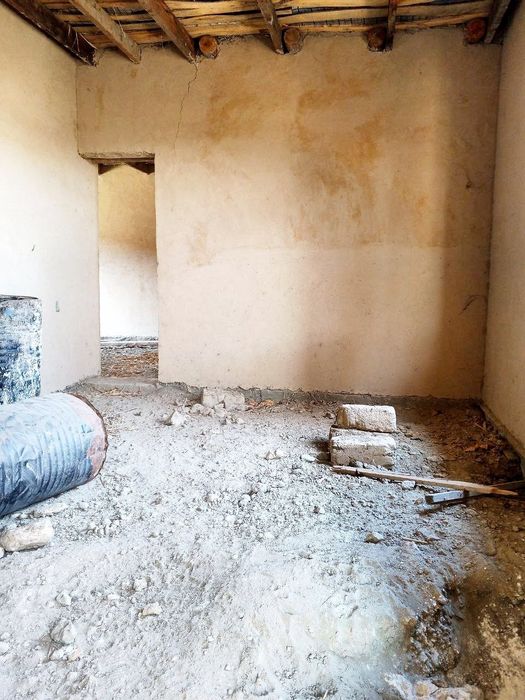 Чархин Посгаи Балхиён маҳалласи ховли сотилади