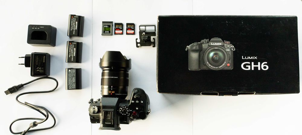 Panasonic Body GH6, 3 baterii