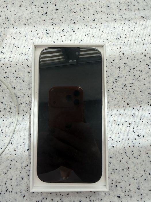 iPhone 15 pro 512gb