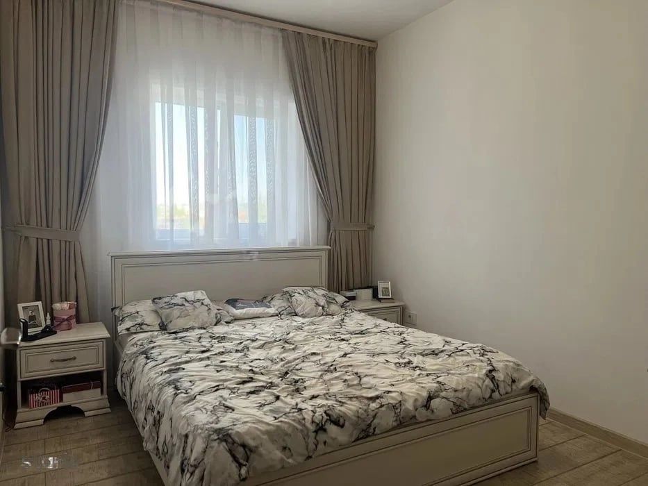 Apartament 3 camere de închiriat Nou – Luceafaru, Calea aradului, Oradea, inchiriez si pe o lună