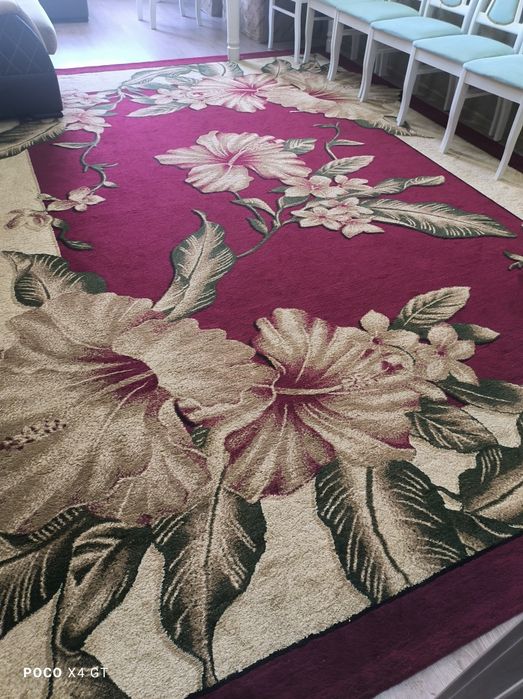 Продаётся ковер размер 4х3