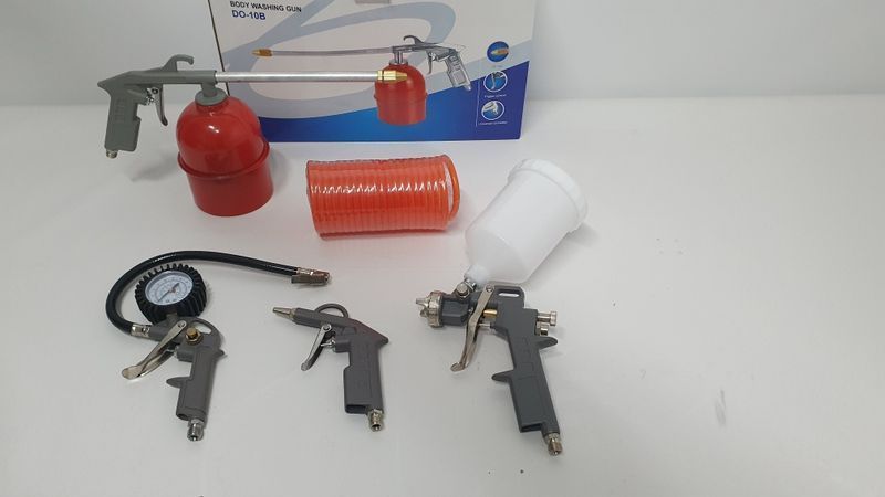 Компресор за въздух с обем на съда 100L-реални 12.5bar с три глави