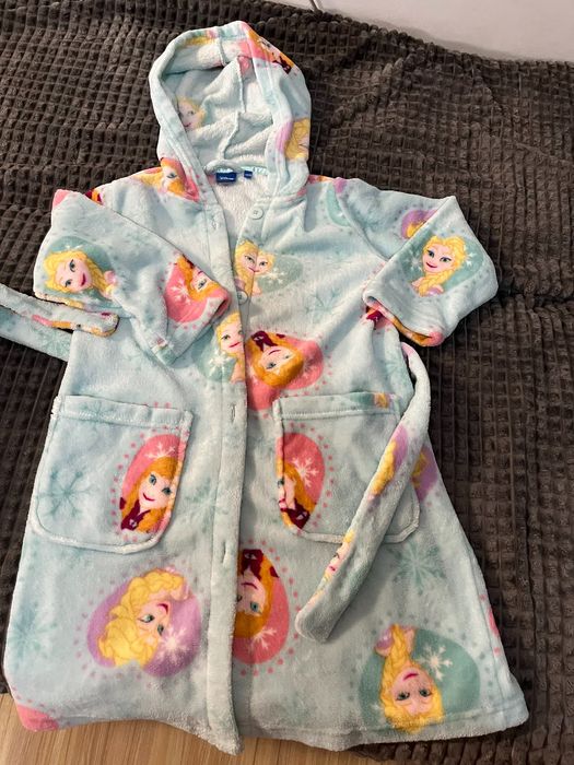 Халат на Елза и Ана