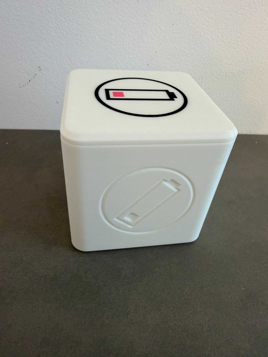 Cutie / container pentru baterii uzate – cu capac