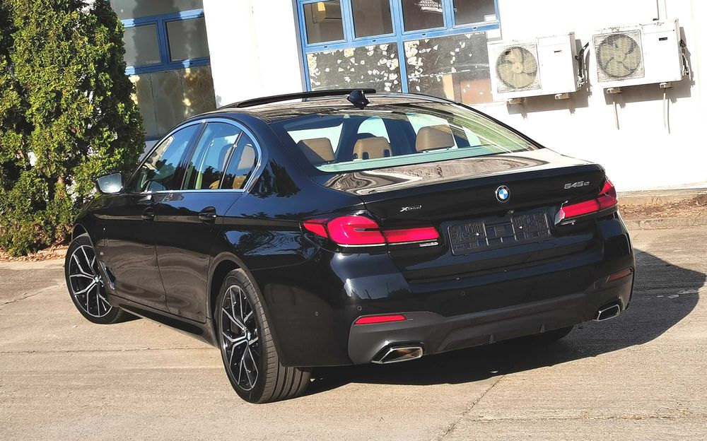 BMW 5 Sr 394cp_xdrive_Harman Kardon_Distronic_Laser Dublu_Amprenta_SoftClose_Ventilatie_Masaj_Head-Up