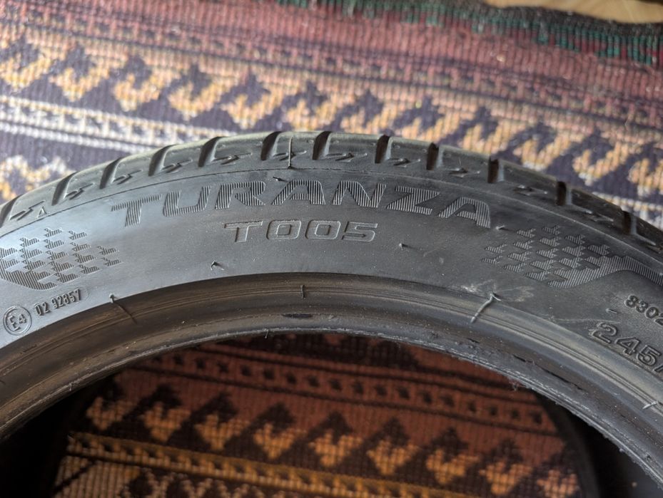 2 бр. 245/45 R19 102Y AO летни гуми Bridgestone Turanza T005, карани 2000 км