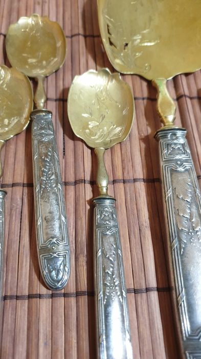 Комплект антични френски сребърни лъжици Минерва