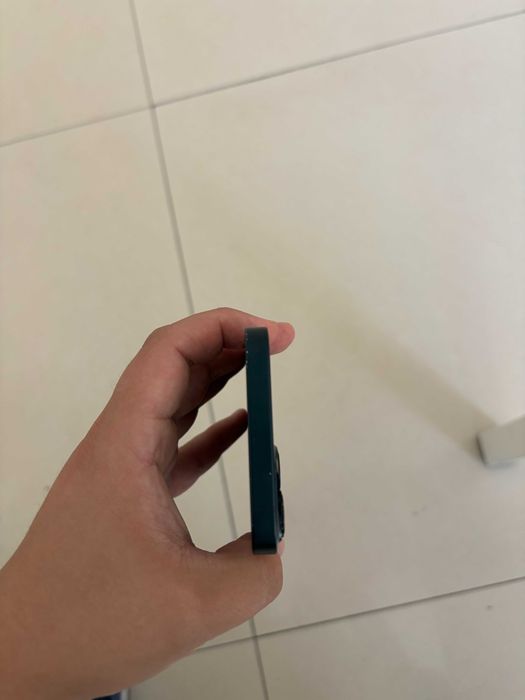 iPhone 13 Midnight 128 GB