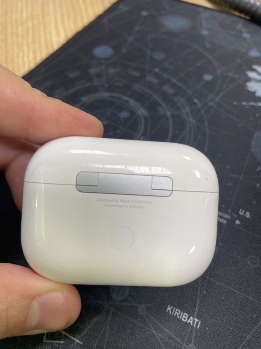 Продам кейс air pods pro 2