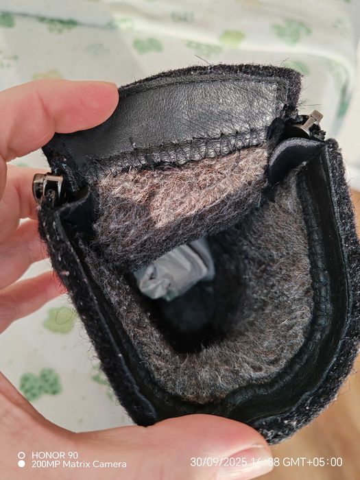Продам зимние сапожки для мальчика