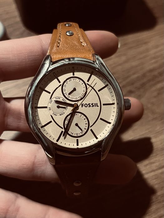 Дамски часовник FOSSIL