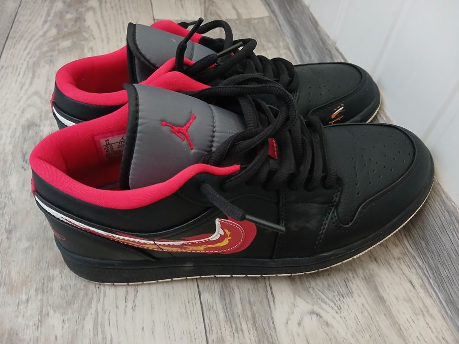 Продаю Кроссовки Nike