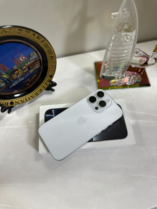 Apple 16 pro. 256 gb. 86%