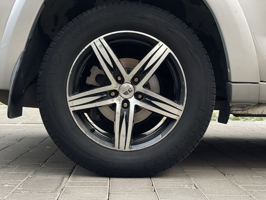 Продам зима шины шипы 225/65/17