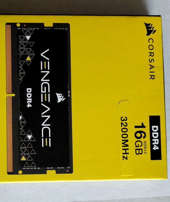 Продавам рам памет за компютър