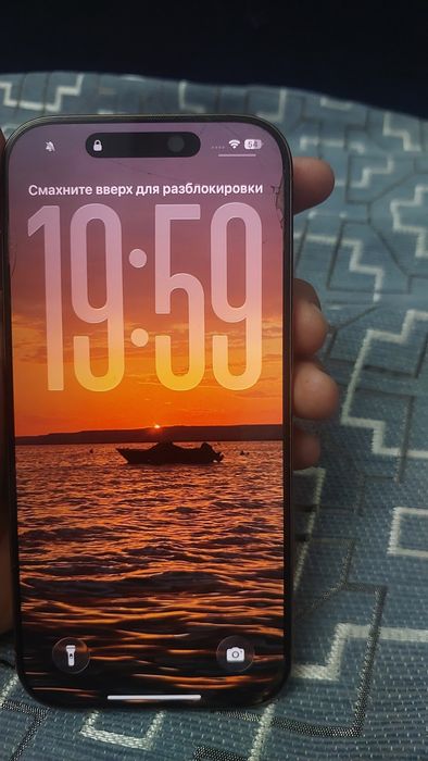 Iphone 16 pro с гарантий