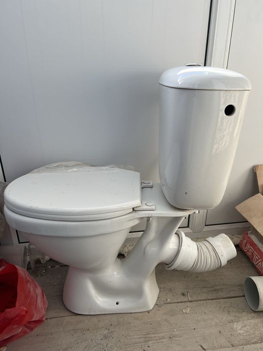 Продам унитаз в хорошем состоянии