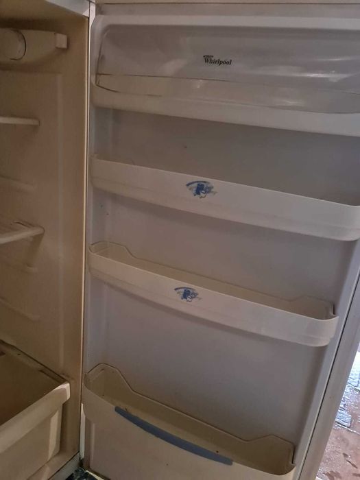 Frigider Whirlpool cu 2 usi