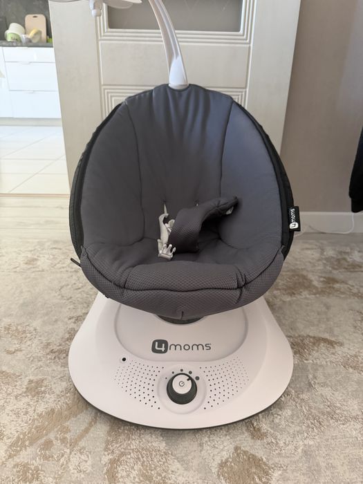 Продам электрокачелю 4 момс